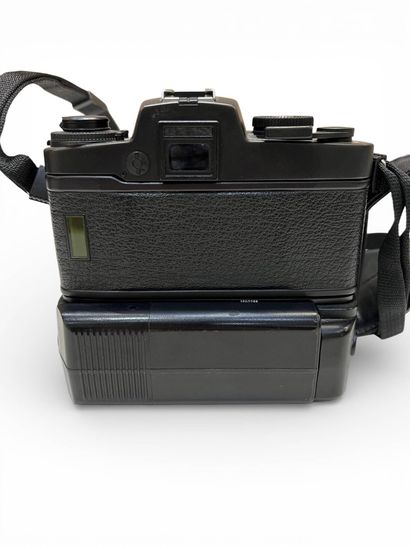 Appareil photographique Leitz Leica R4 noir...