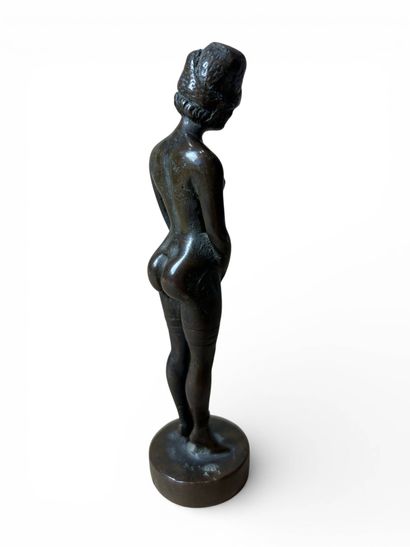 ECOLE MODERNE
Jeune femme nue, 
épreuve en...