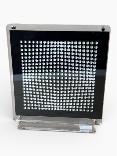 Victor VASARELY, d'après
Œuvres profondes...