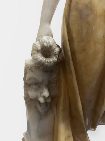 ANONYME début XXe 
Sculpture en marbre sur...