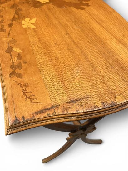 Émile GALLÉ (1846 – 1904) 
	Table volante...