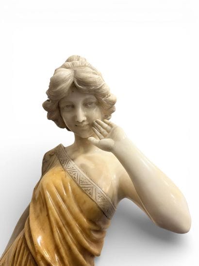 ANONYME début XXe 
Sculpture en marbre sur...