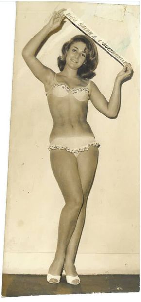 Pin-Up, Miss, actress, woman. Circa 1950-65....