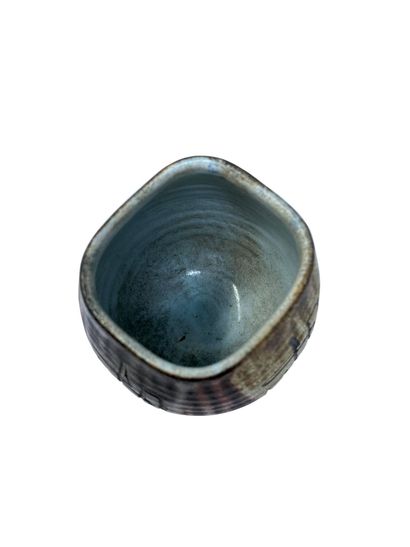 ACCOLAY
Vase balustre en grès monté au tour...