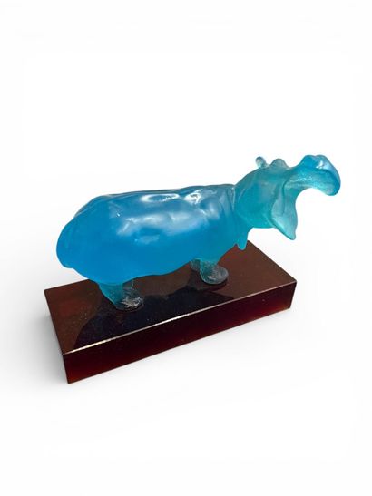DAUM France - Sujet en pâte de cristal turquoise...