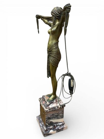 CHIPARUS Demeter, dans le gout de 
Danseuse...
