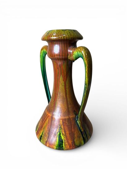 TRAVAIL FRANCAIS
Vase en céramique émaillée...