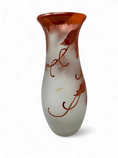LEGRAS - Vase ovoïde à col ouvert, à décor...