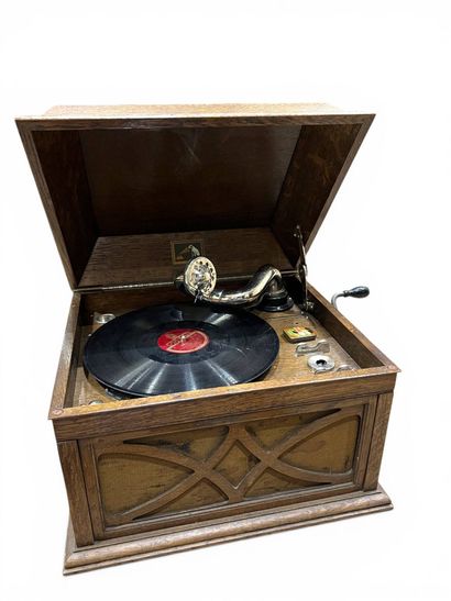 La voix de son maitre 
Gramophone 78 tours...