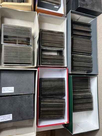 Set of color photographs, some sixty stereoscopic...
