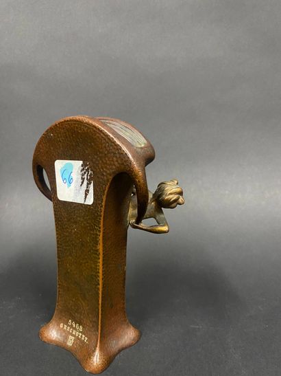 BERGMANN Franz Xaver (1861-1936)
Vase en...