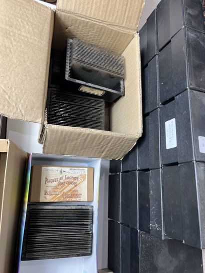 Set of color photographs, some sixty stereoscopic...