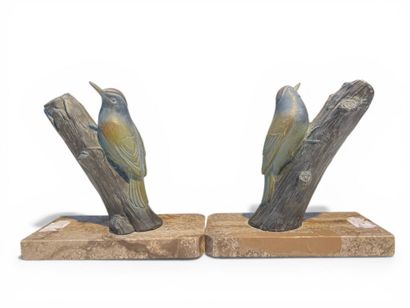 Paire de serre-livres figurant des oiseaux...
