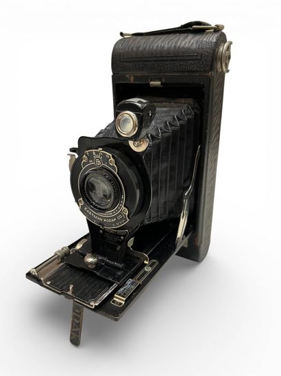 Ensemble de matériel photographique et cinématographique...