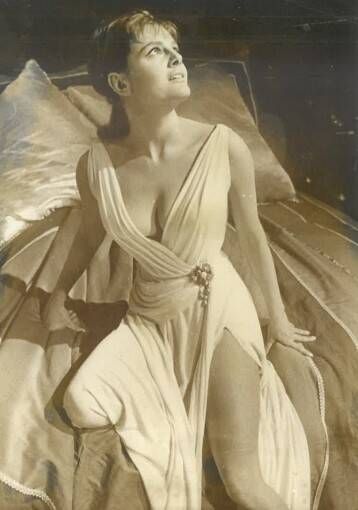 Pin-Up, Miss, actress, woman. Circa 1950-65....