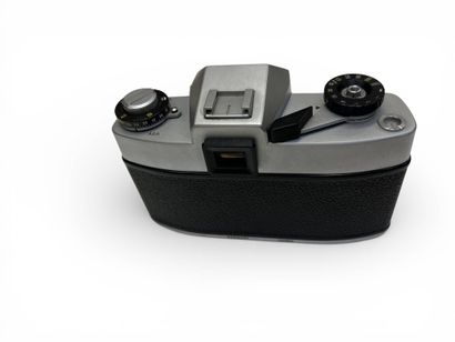 Ensemble de matériel photographique Leitz...