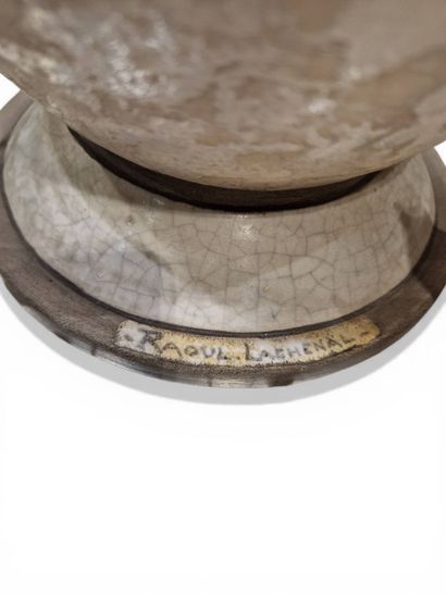 Raoul LACHENAL
Lampe de forme ovoïde en céramique...
