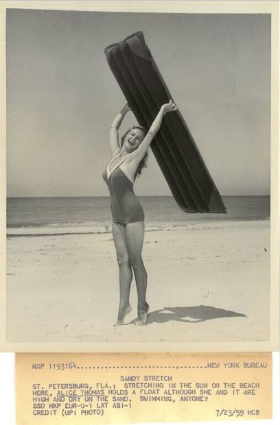 Pin-Up, Miss, actress, woman. Circa 1950-65....