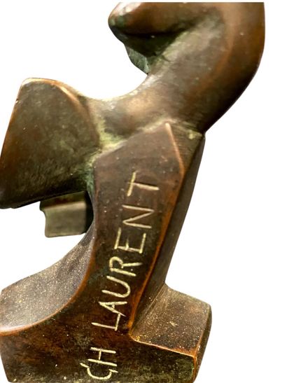 LAURENT CH. (XX-XXI) 
Cerf courant 
Bronze...