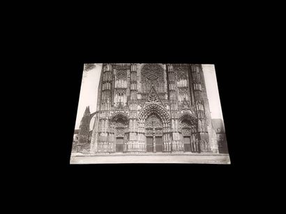 France, Brittany, Loire, army, monuments,...