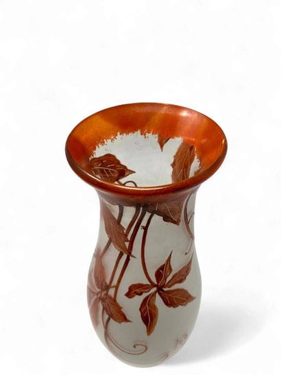 LEGRAS - Vase ovoïde à col ouvert, à décor...
