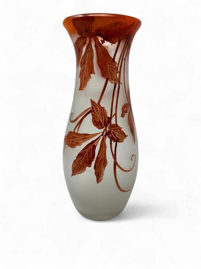 LEGRAS - Vase ovoïde à col ouvert, à décor...