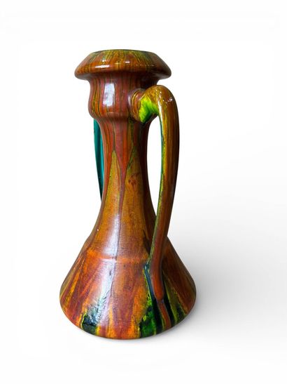 TRAVAIL FRANCAIS
Vase en céramique émaillée...