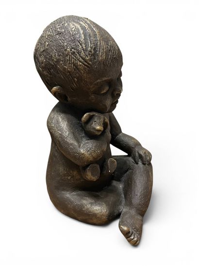 TAMARA - XXI - XX
Enfant endormi au nounours
Sculpture...