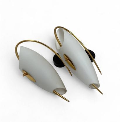 Ensemble de luminaires figurant des joncs...