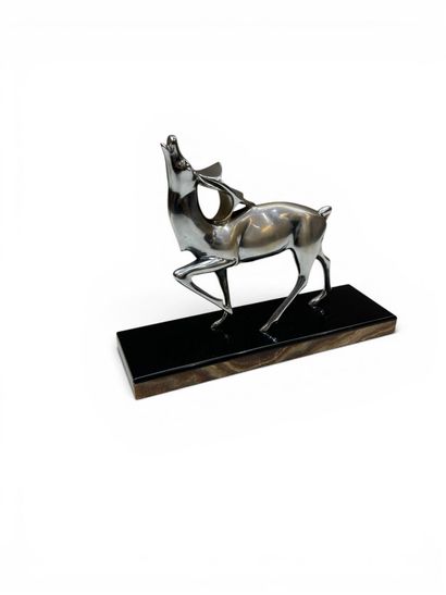 DECOUX Michel (1837-1924)
Cerf bramant, 
Bronze...