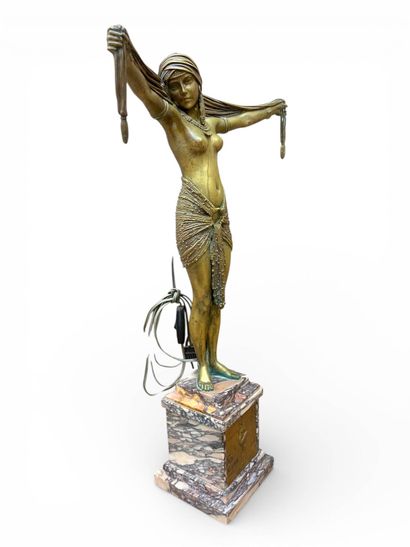 CHIPARUS Demeter, dans le gout de 
Danseuse...