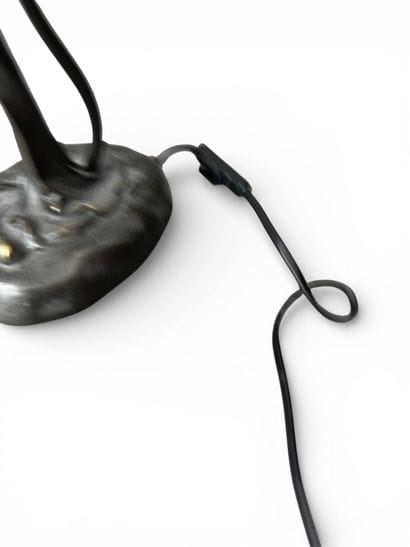 Lampe de style Art Nouveau, le piétement...