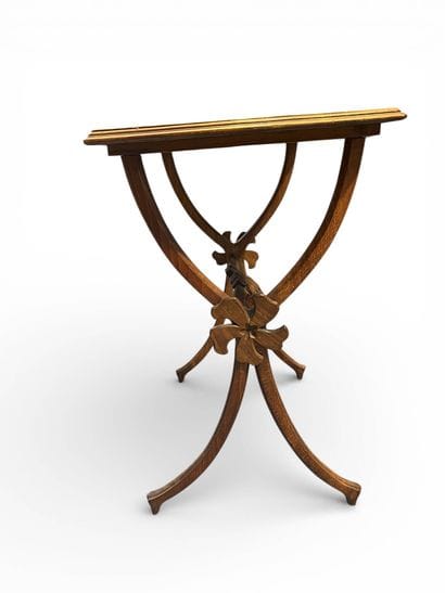 Émile GALLÉ (1846 – 1904) 
	Table volante...