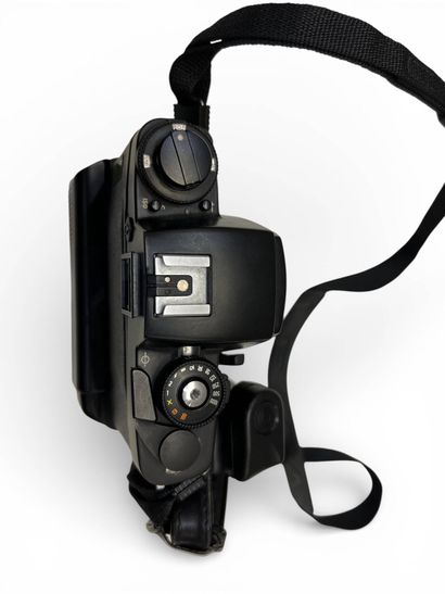 Appareil photographique Leitz Leica R4 noir...