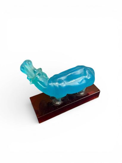 DAUM France - Sujet en pâte de cristal turquoise...