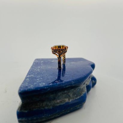 Suite de deux bagues en or 18K (750) comprenant...