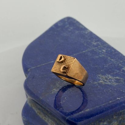 Chevalière en or jaune 18K (750), le chaton...