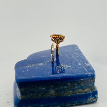 Suite de deux bagues en or 18K (750) comprenant...