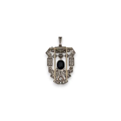 Broche clip en or 18k (750e) et platine (850e),...