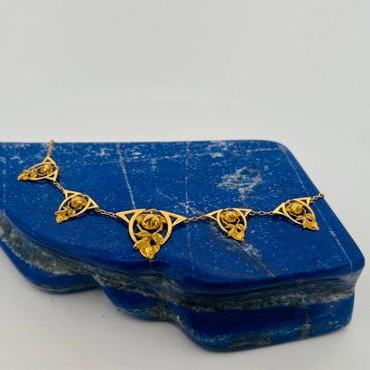 Collier en or jaune 18K (750) formé d'une...
