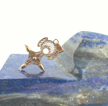 Pendentif dit croix du Sud en or jaune 18K...