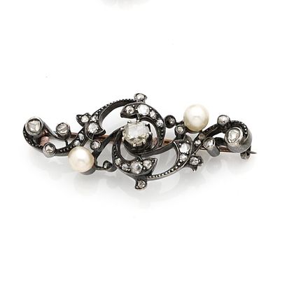 Petite broche en argent noirci (800e) et...