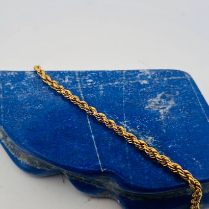 Débris de bracelet en or 9K (375) à maille...