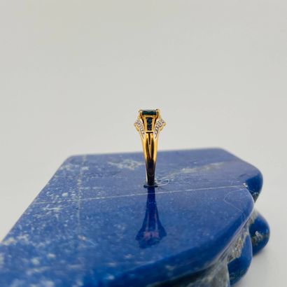 Bague jonc deux tons d'or 18K (750) sertie...