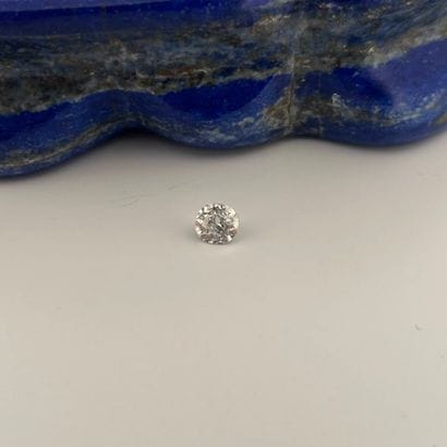 Diamant légèrement coussin de taille ancienne...