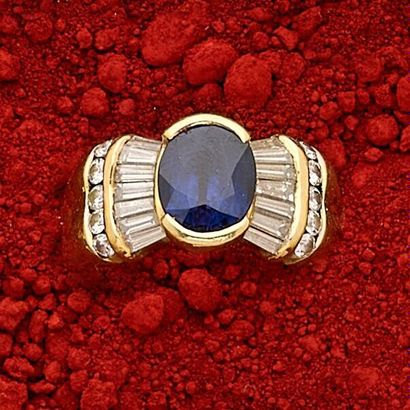 Bague en or 18k (750e) stylisant un nœud,...