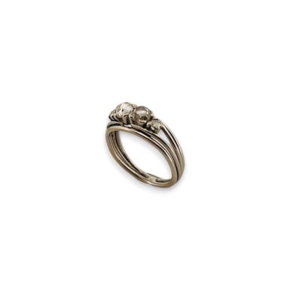 Bague en platine (850 minimum) sertie de...