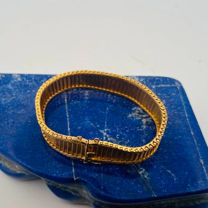 Bracelet ruban en or 18K (750) partiellement...