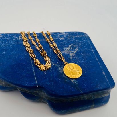 Pendentif religieux en or 18K (750) coulissant...