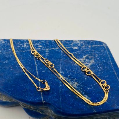 Chaine en or 14K (585) à maille plate ponctué...